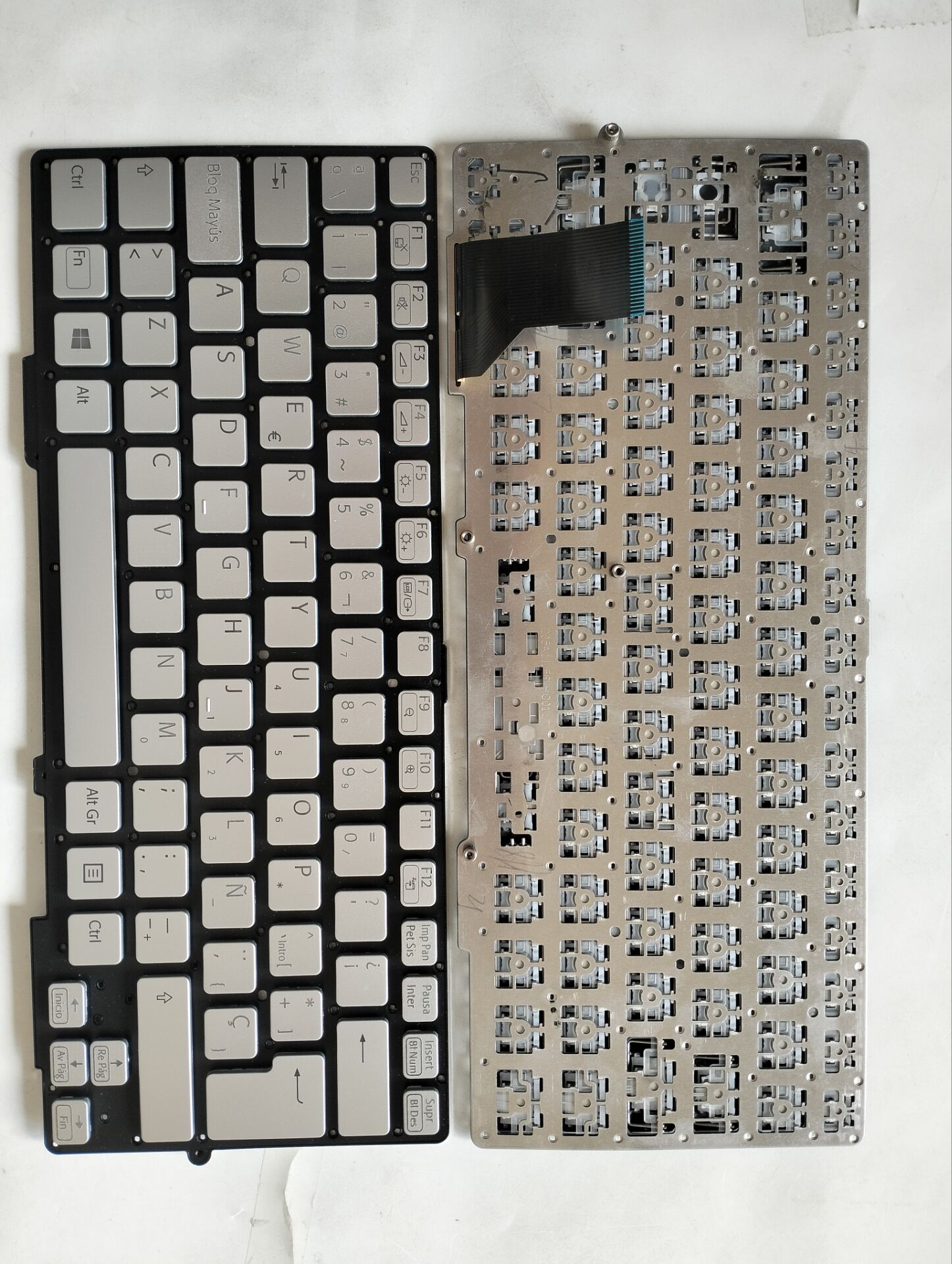 Picture of New Replacement Laptop Keyboard For SONY SVS13/SVE13 SILVER (OEM) SP Layout